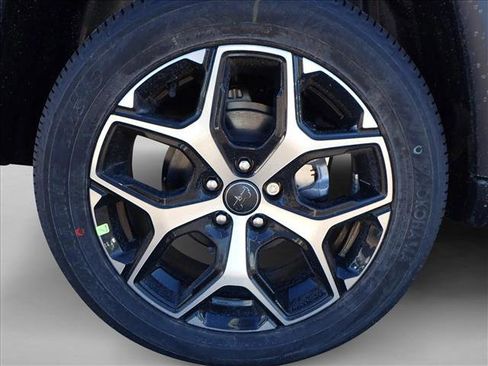 New 2026 Jeep Compass Limited image 7