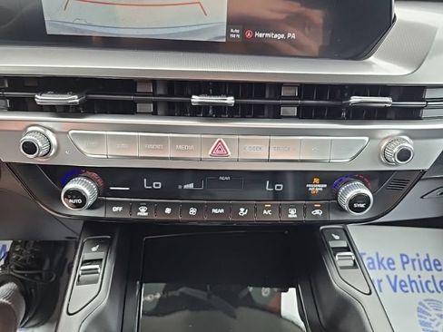 Certified 2024 Kia Telluride S w/ S Sunroof Package AWD/4WD image 17