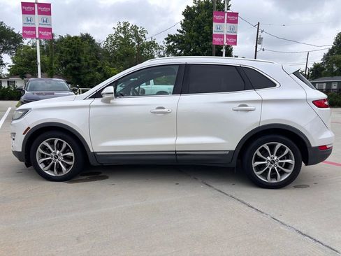 Used 2015 Lincoln MKC FWD w/ Equipment Group 101A Select image 9