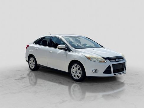 Used 2012 Ford Focus SE FWD image 9