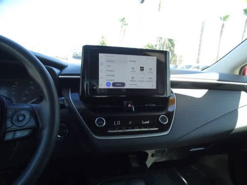 Used 2025 Toyota Corolla LE w/ LE Premium Package image 28