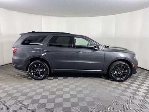 Used 2025 Dodge Durango GT image 8