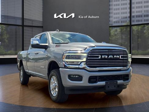 Used 2024 RAM 2500 Laramie AWD/4WD image 9