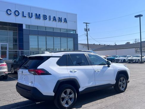 Used 2022 Toyota RAV4 LE image 8