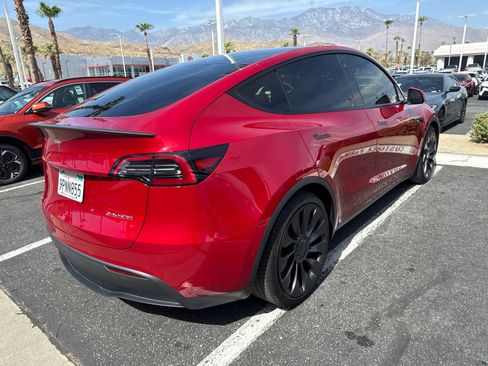 Used 2021 Tesla Model Y Performance AWD/4WD image 4