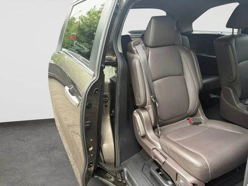 Used 2018 Honda Odyssey Touring image 18