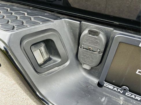 Used 2018 RAM 1500 Sport w/ Convenience Group image 13