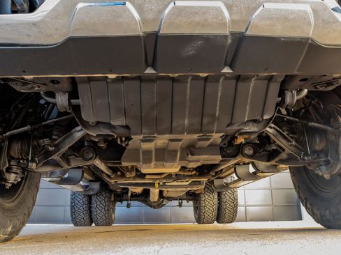 Used 2023 GMC Sierra 3500 Denali image 15