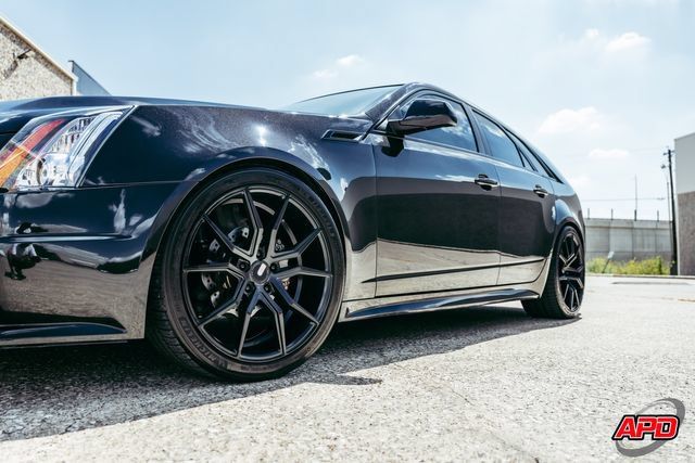 Used 2014 Cadillac CTS V RWD image 33