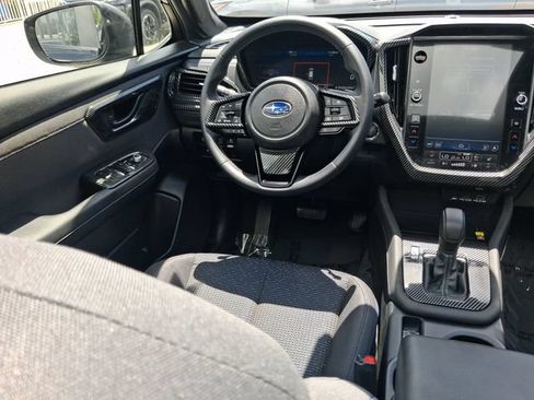 Used 2025 Subaru Forester Premium AWD/4WD image 8