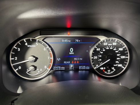 Used 2025 Nissan Altima 2.5 SV FWD image 16