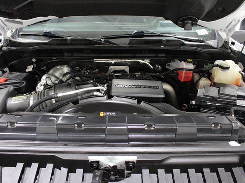 Used 2024 Chevrolet Silverado 2500 High Country w/ Technology Package AWD/4WD image 45