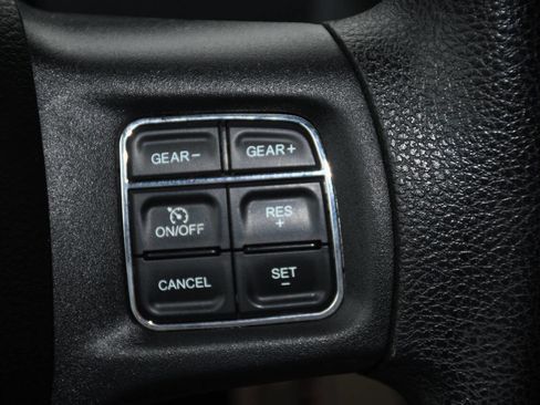 Used 2016 RAM 1500 Express AWD/4WD image 32