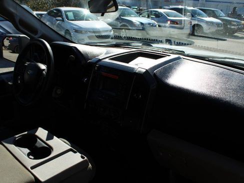Used 2018 Ford F150 XL w/ Equipment Group 101A Mid RWD image 8
