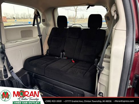 Used 2015 Dodge Grand Caravan SXT image 30