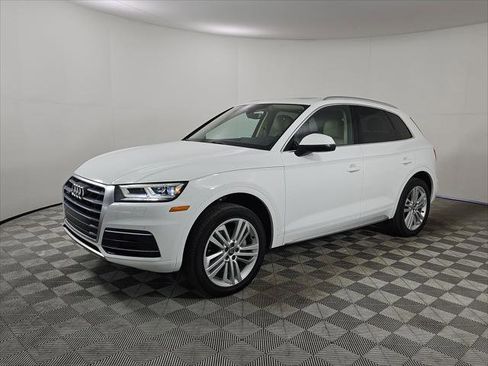 Used 2018 Audi Q5 Premium w/ Premium Plus Package AWD/4WD image 3