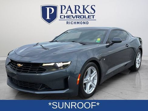 Used 2023 Chevrolet Camaro LT RWD image 3