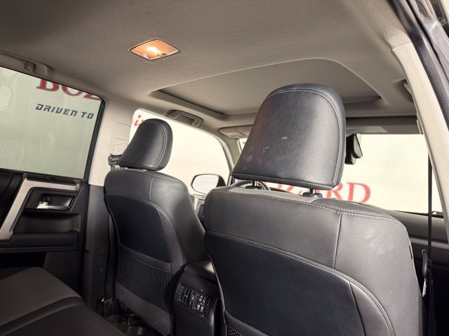 Used 2020 Toyota 4Runner SR5 Premium w/ Moonroof Package RWD image 34
