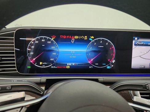 Used 2024 Mercedes-Benz GLE 450 4MATIC image 12