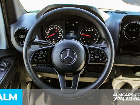 Used 2024 Mercedes-Benz Sprinter 2500 image 23