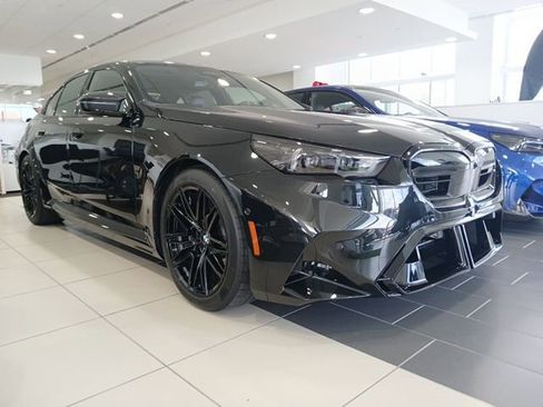 New 2026 BMW M5 w/ Carbon Package AWD/4WD image 1