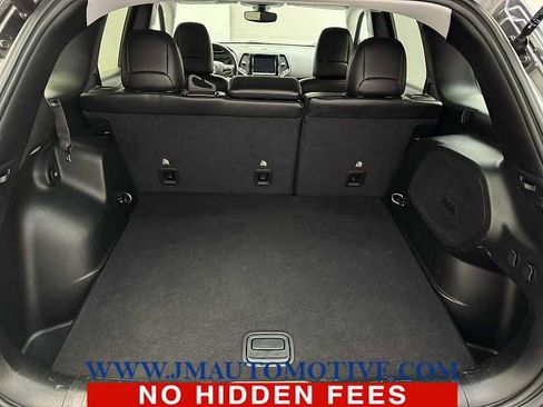 Used 2020 Jeep Cherokee Limited image 16