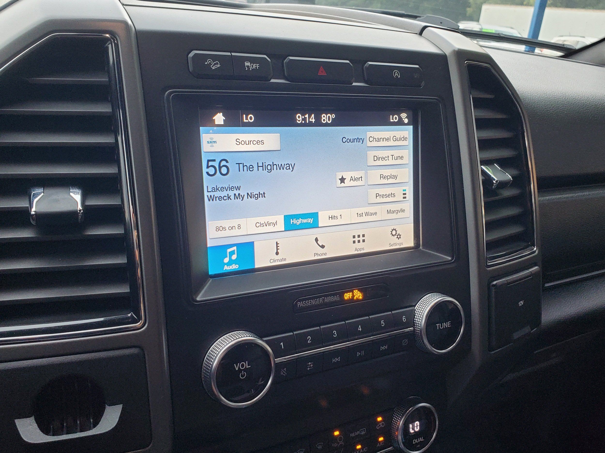Used 2019 Ford Expedition XLT w/ Equipment Group 201A AWD/4WD image 19