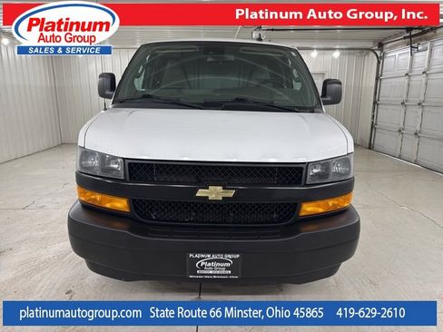 Used 2019 Chevrolet Express 3500 Work Van w/ Driver Convenience Package image 8