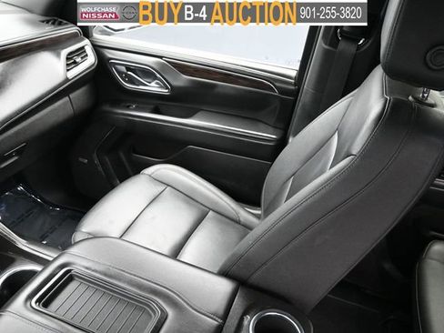 Used 2023 Chevrolet Suburban LT AWD/4WD image 11