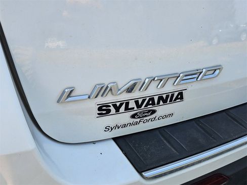 Used 2022 Ford Explorer Limited image 10