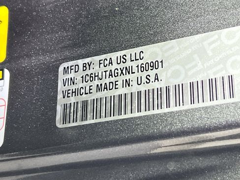 Used 2022 Jeep Gladiator Sport image 29