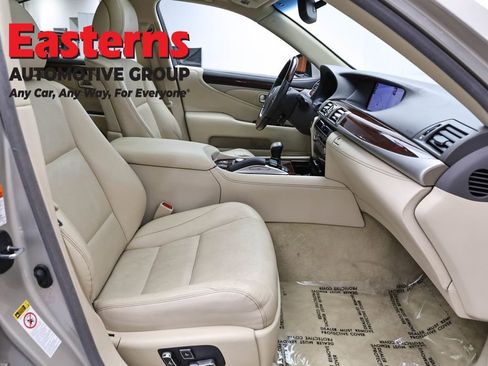 Used 2016 Lexus LS 460 AWD w/ Comfort Package image 29