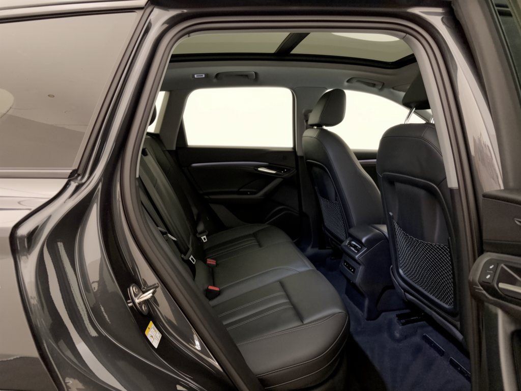 Certified 2025 Audi Q6 e-tron Premium w/ Convenience Package RWD image 29