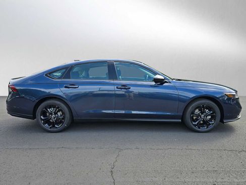 New 2025 Honda Accord SE image 2