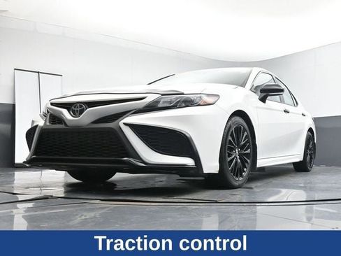 Used 2022 Toyota Camry SE w/ Convenience Package image 29