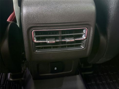 Used 2025 Lincoln Corsair Grand Touring w/ Towing Package image 16