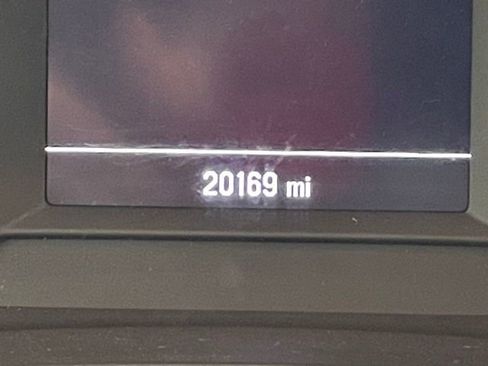 Used 2023 Chevrolet TrailBlazer RS image 2