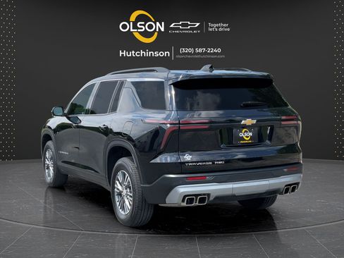 Used 2025 Chevrolet Traverse LT AWD/4WD image 6