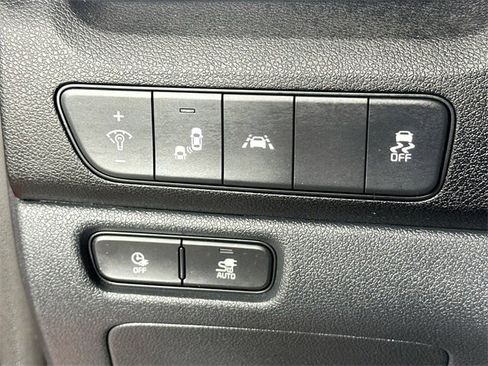 Used 2022 Kia Niro EX w/ Cold Weather Package image 24