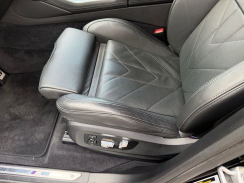 Certified 2023 BMW XM AWD/4WD image 13