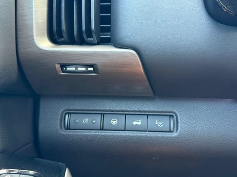 Used 2023 Nissan Pathfinder Platinum w/ Cargo Package AWD/4WD image 10