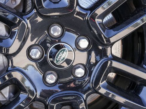 Used 2023 Land Rover Defender 90 X-Dynamic SE image 88