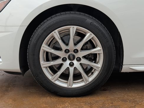 Used 2023 Audi A4 2.0T Premium w/ Convenience Package image 7