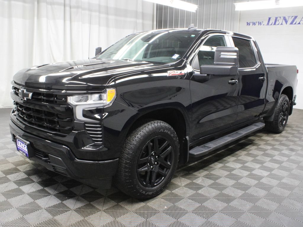 Used 2024 Chevrolet Silverado 1500 RST w/ Convenience Package II AWD/4WD image 9