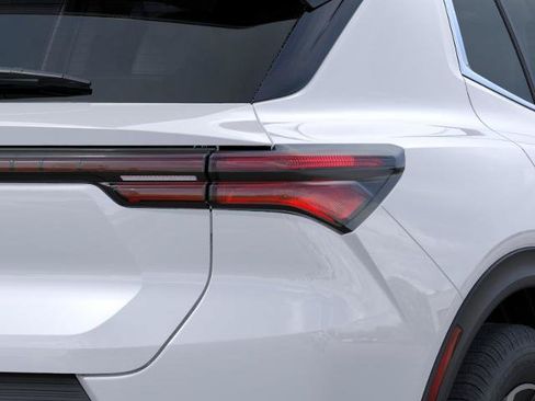 New 2026 Chevrolet Equinox EV LT FWD image 11