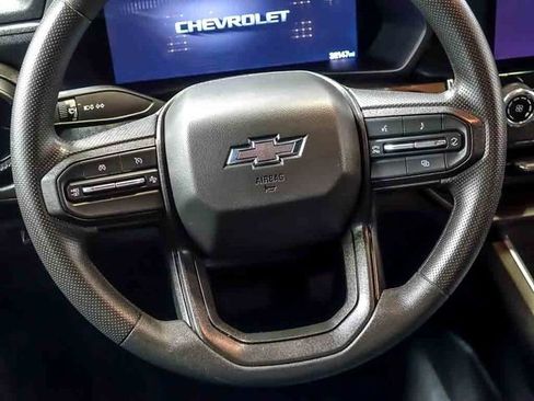 Certified 2024 Chevrolet Colorado Trail Boss w/ Technology Package AWD/4WD image 18