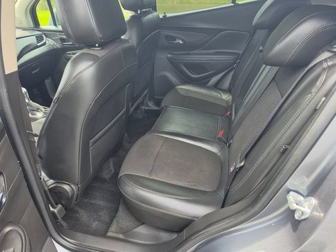 Used 2020 Buick Encore Preferred FWD image 29