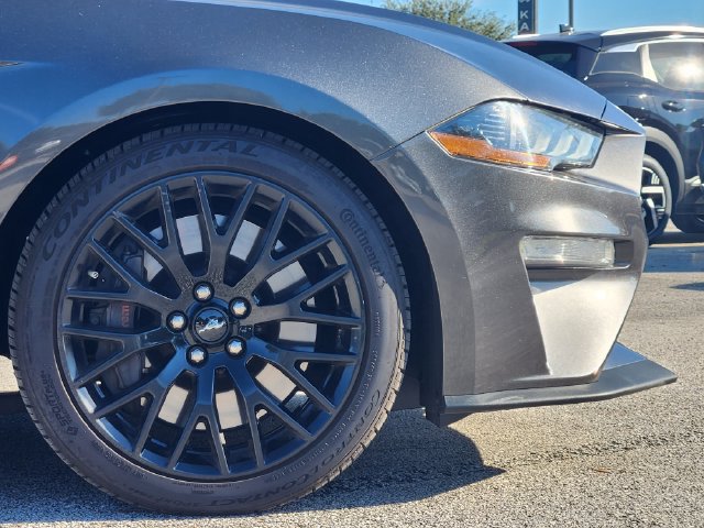 Used 2019 Ford Mustang GT Premium w/ GT Performance Package RWD image 9