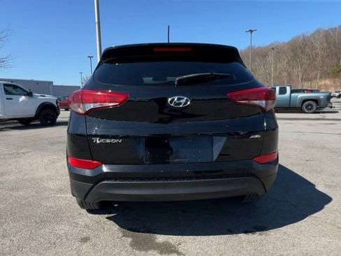 Used 2018 Hyundai Tucson SE image 7