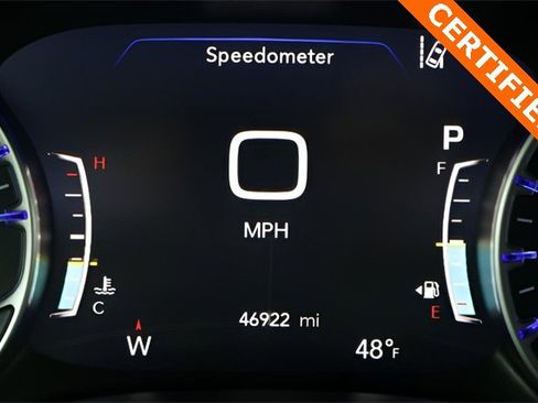 Used 2025 Chrysler Pacifica Select image 27